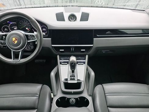 Used 2022 Porsche Cayenne E-Hybrid AWD/4WD image 18
