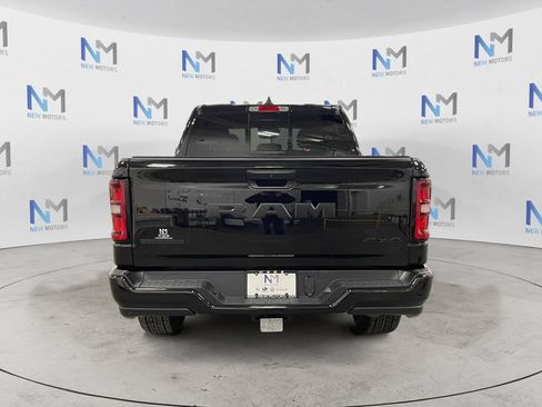 Used 2025 RAM 1500 Big Horn AWD/4WD image 4