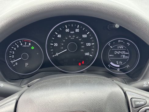 Used 2022 Honda HR-V LX image 18