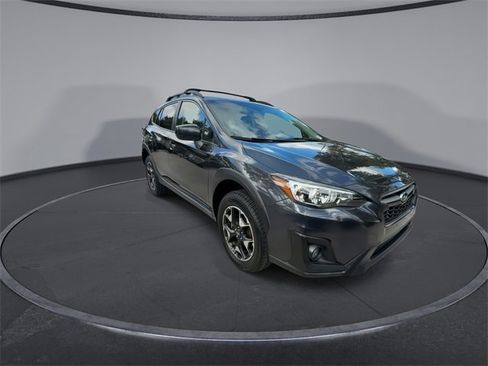 Used 2019 Subaru Crosstrek 2.0i Premium w/ Eyesight System image 2