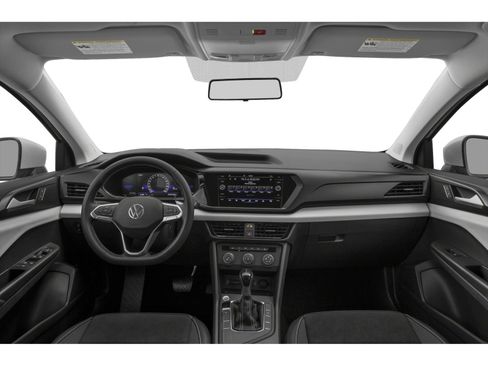 Used 2023 Volkswagen Taos SE w/ Panoramic Sunroof Package AWD/4WD image 5