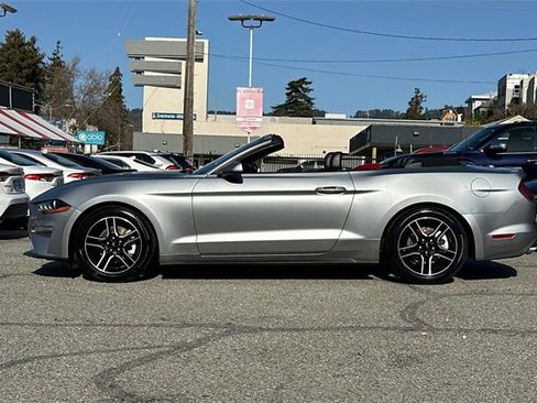 Used 2023 Ford Mustang Premium image 7