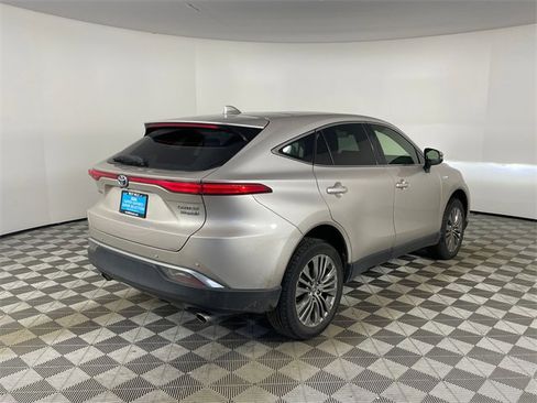 Used 2021 Toyota Venza Limited w/ Advanced Technology Package image 16