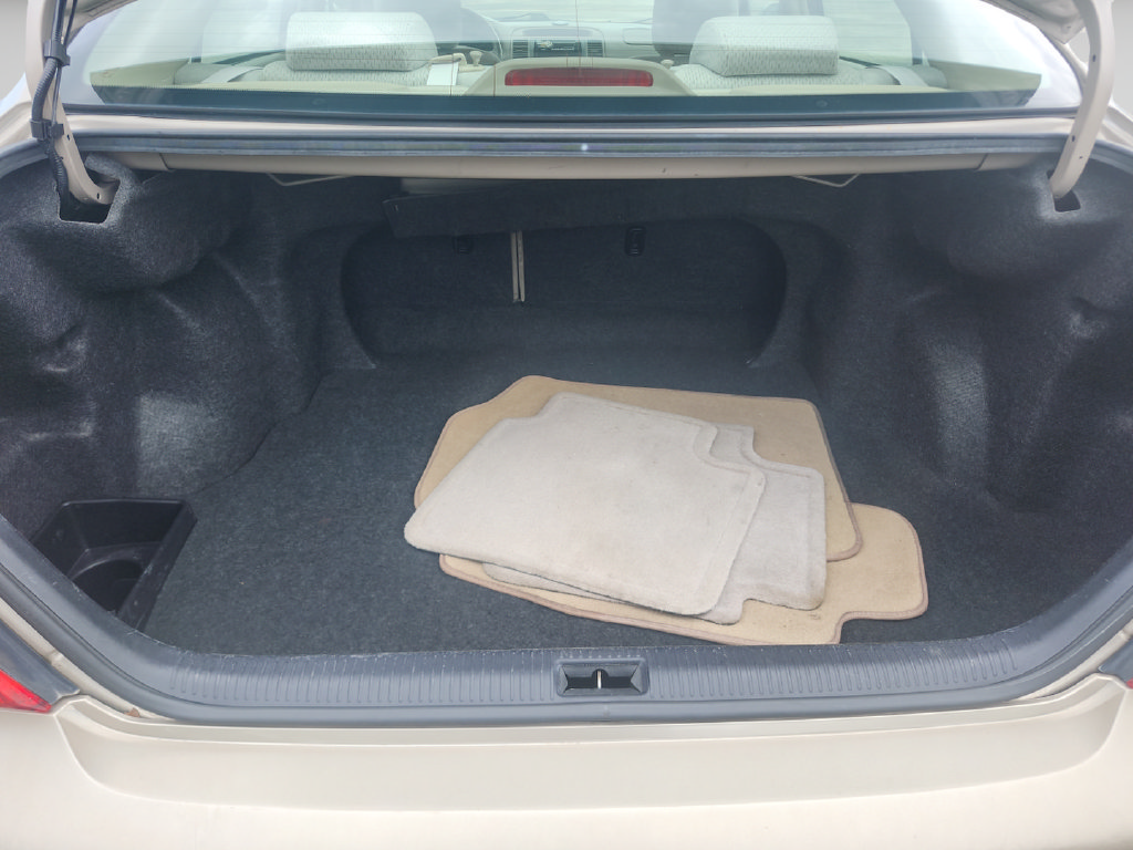 Used 2003 Toyota Camry LE FWD image 16