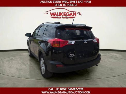 Used 2014 Toyota RAV4 LE FWD image 4