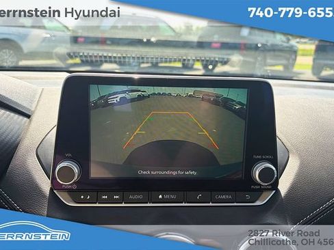 Used 2024 Nissan Sentra SV w/ All-Weather Package FWD image 9