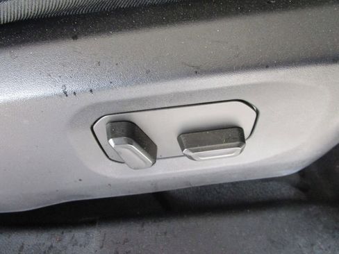 Used 2024 Jeep Wrangler Unlimited Rubicon image 25