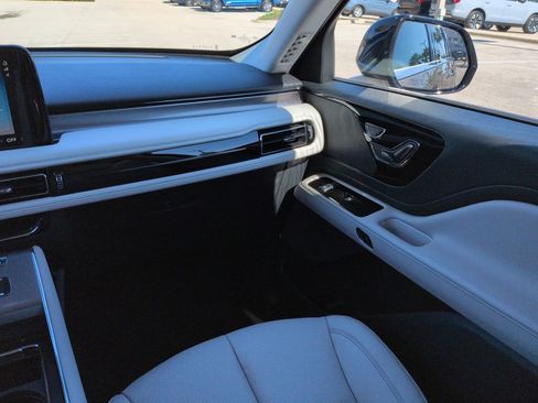 Used 2026 Lincoln Aviator 2WD image 18