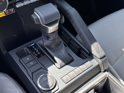 Used 2025 Toyota Tacoma SR5 image 25