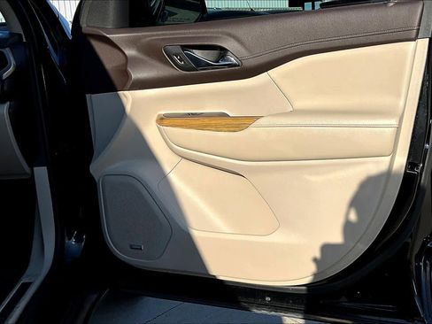 Used 2019 GMC Acadia Denali image 39