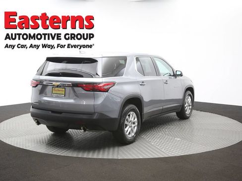 Used 2023 Chevrolet Traverse LS FWD image 39
