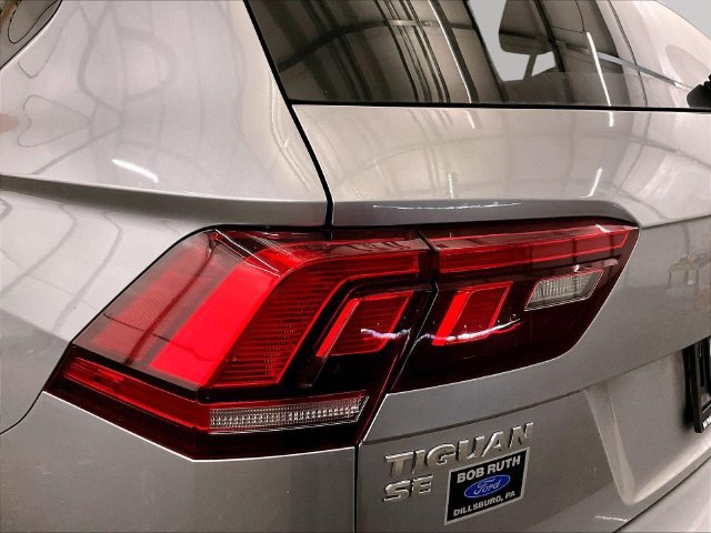 Used 2021 Volkswagen Tiguan SE R-Line w/ 3rd Row Seat Package AWD/4WD image 29