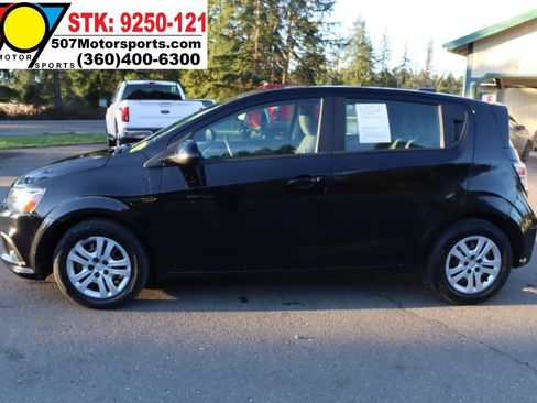 Used 2020 Chevrolet Sonic LT FWD image 5