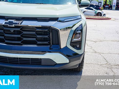Used 2025 Chevrolet Equinox ACTIV w/ Safety and Technology Package AWD/4WD image 19