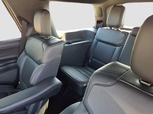 New 2026 Ford Expedition Platinum w/ Stealth Appearance Package image 7