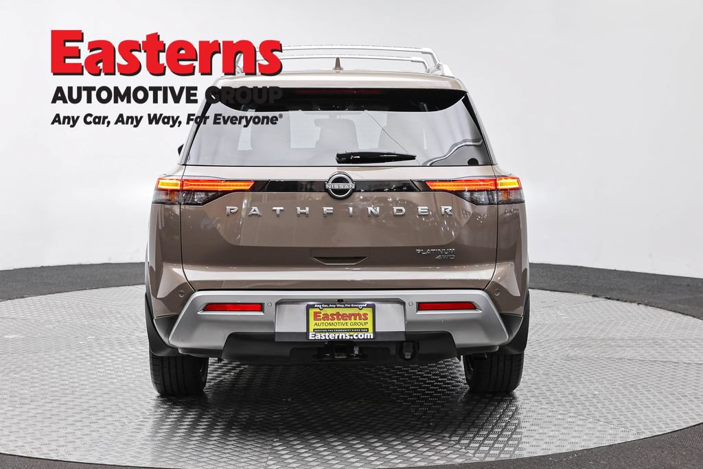 Used 2023 Nissan Pathfinder Platinum w/ Cargo Package AWD/4WD image 8