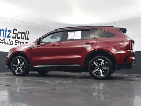Used 2022 Kia Sorento S FWD image 19