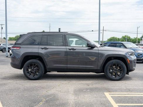New 2026 Jeep Grand Cherokee Altitude AWD/4WD image 6