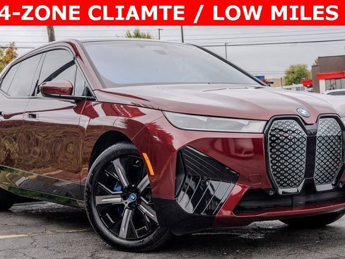 Used 2025 BMW iX xDrive50 image 3