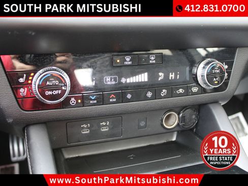 Used 2025 Mitsubishi Outlander SEL image 25