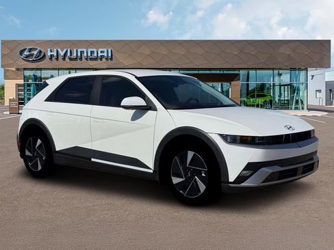 New 2026 Hyundai Ioniq 5 SEL AWD/4WD image 10