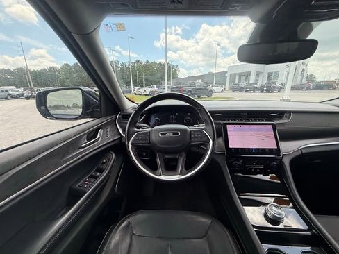 Used 2022 Jeep Grand Cherokee L Limited RWD image 13