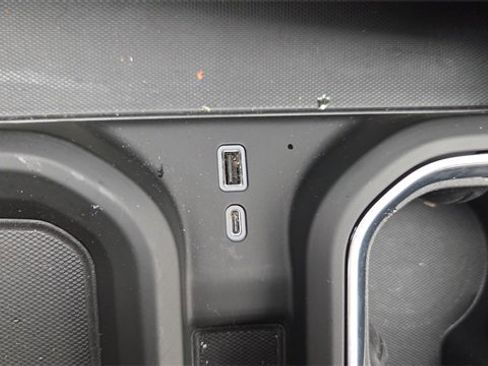 Used 2025 GMC Sierra 2500 Denali image 41