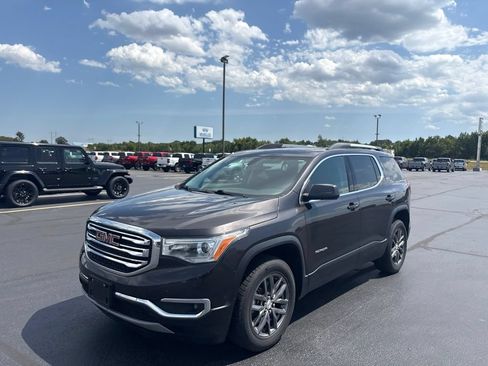 Used 2019 GMC Acadia SLT AWD/4WD image 4