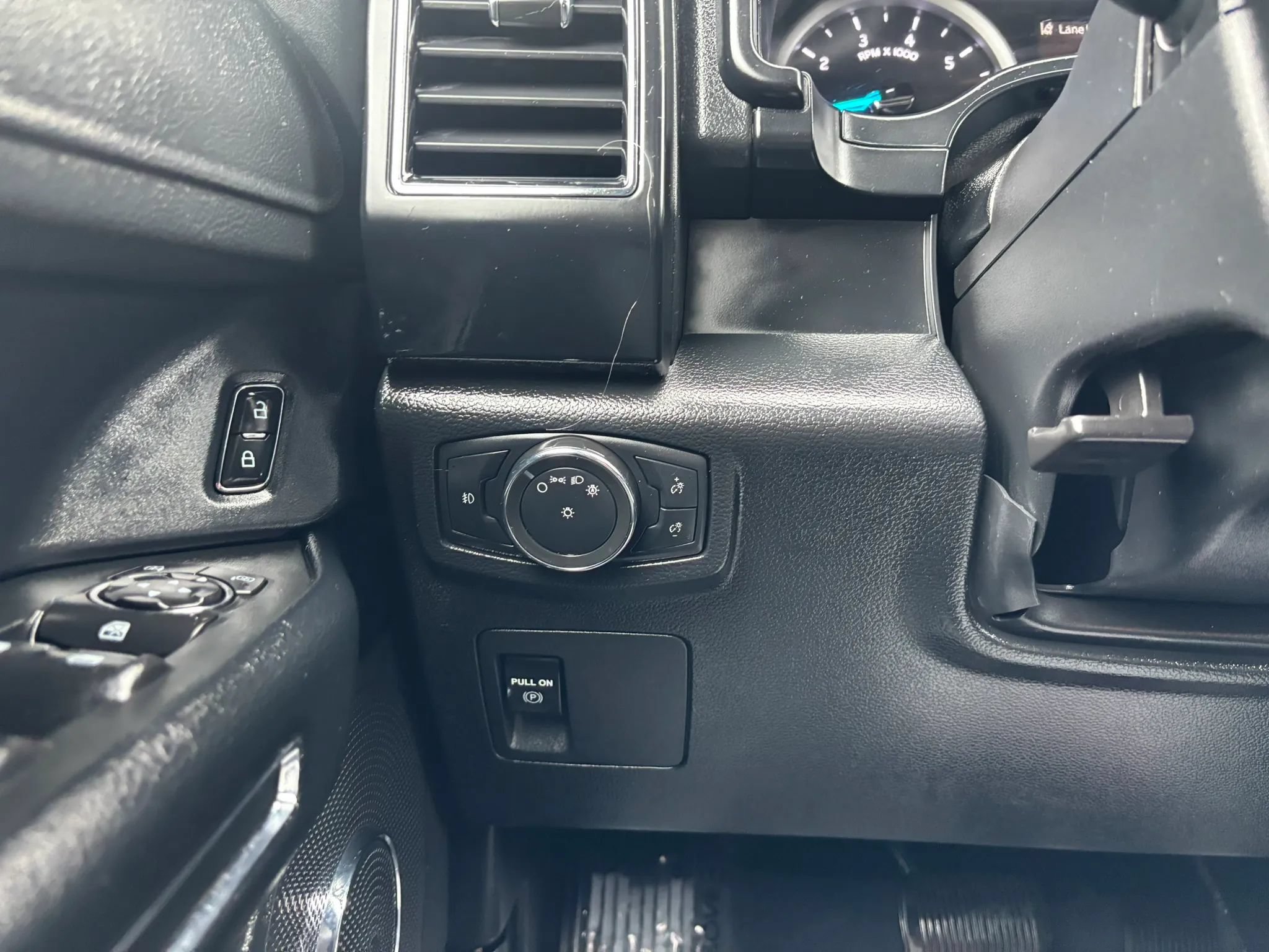 Used 2021 Ford Expedition Max XL AWD/4WD image 28