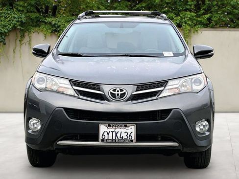 Used 2013 Toyota RAV4 XLE AWD/4WD image 2