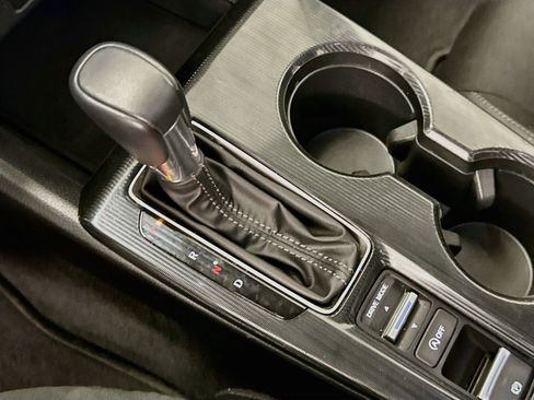 Used 2025 Honda Civic Sport image 25