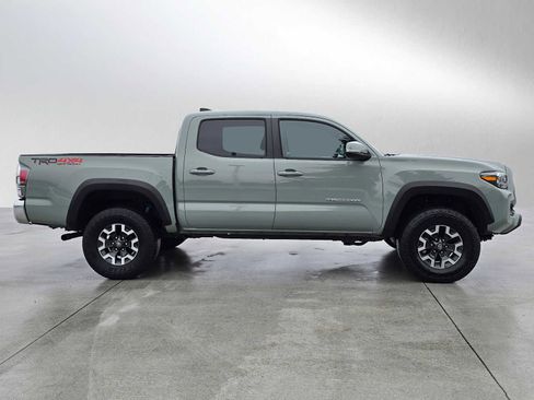 Certified 2023 Toyota Tacoma TRD Off-Road AWD/4WD image 2