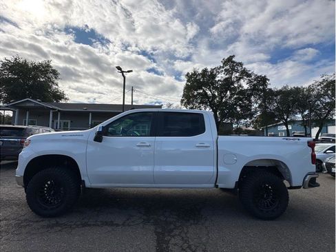 Used 2023 Chevrolet Silverado 1500 LT image 4