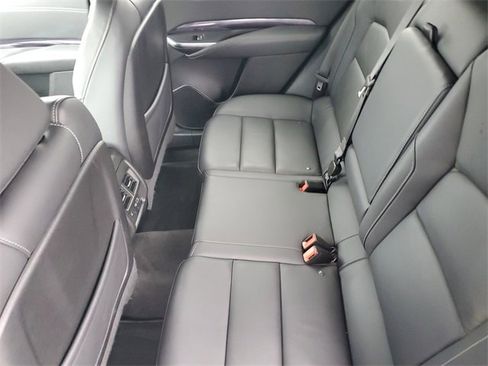 Certified 2022 Cadillac XT4 Luxury w/ Cold Weather Package image 30