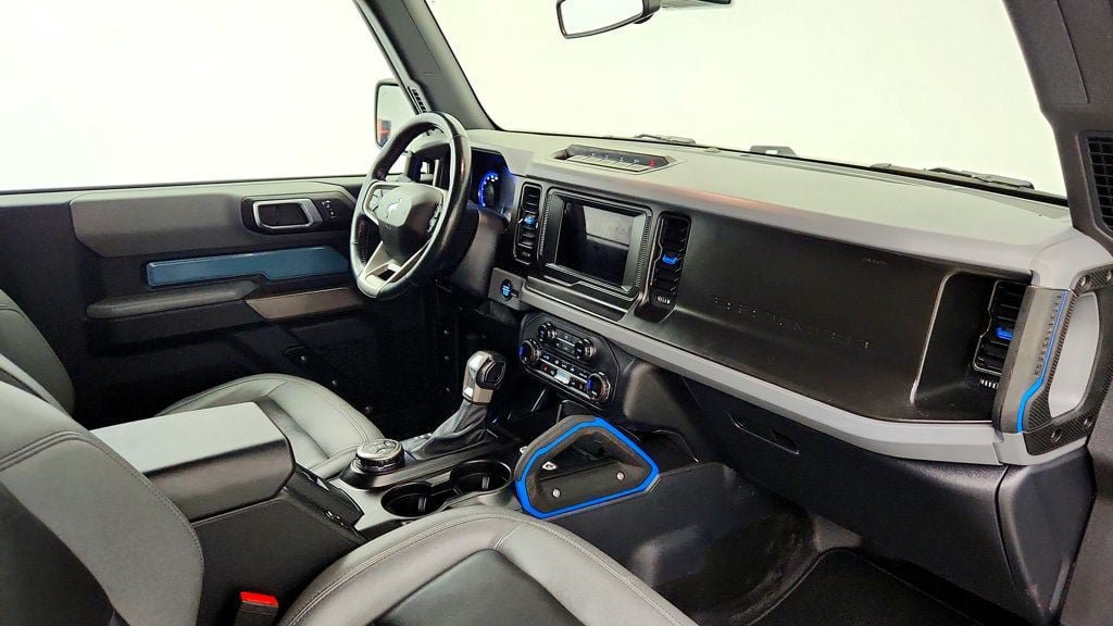 Used 2023 Ford Bronco Black Diamond w/ Sasquatch Package AWD/4WD image 24