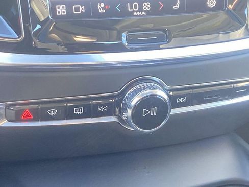 Used 2024 Volvo S60 B5 Core image 38