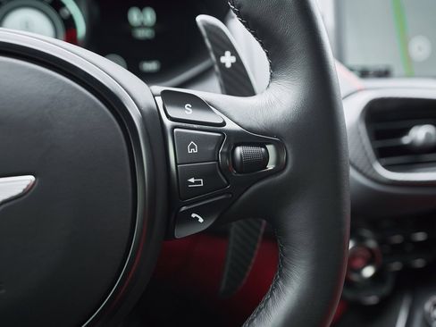 Used 2023 Aston Martin V12 Vantage image 57