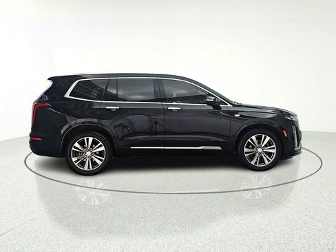 Used 2021 Cadillac XT6 Premium Luxury FWD image 8