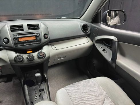 Used 2012 Toyota RAV4 4WD w/ Value Pkg image 34