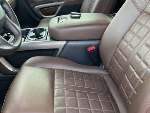 Used 2024 Nissan Titan Platinum Reserve w/ Moonroof Package image 14