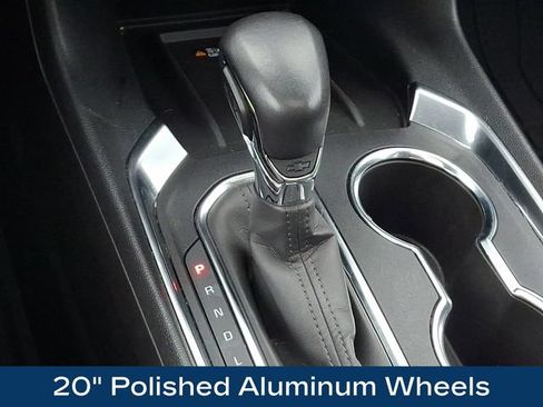 Used 2022 Chevrolet Traverse High Country w/ LPO, Floor Liner Package AWD/4WD image 11