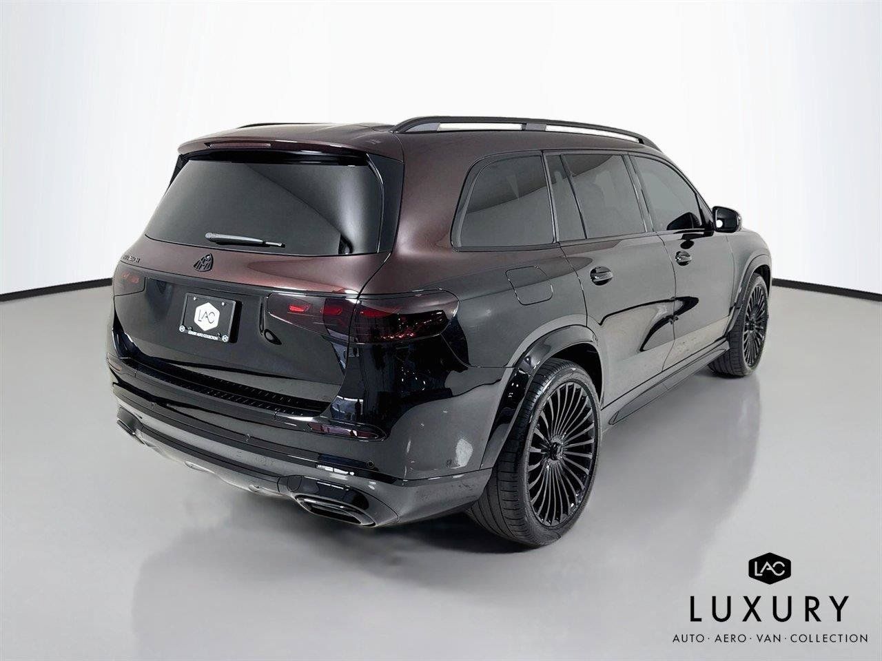 Used 2024 Mercedes-Benz Maybach GLS 600 4MATIC image 6