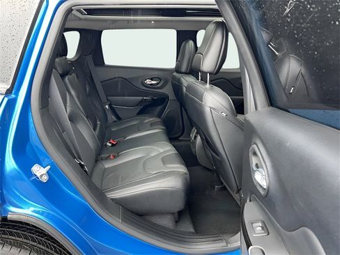 Used 2023 Jeep Cherokee Altitude Lux w/ Lux Elite Package image 19