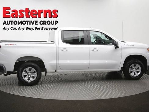 Used 2025 Chevrolet Silverado 1500 LT AWD/4WD image 45