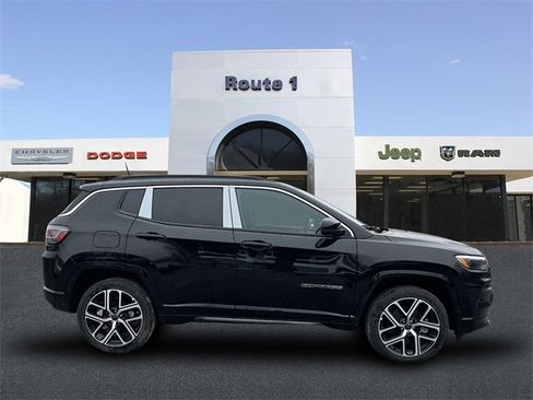 New 2025 Jeep Compass Limited w/ Elite Group image 7