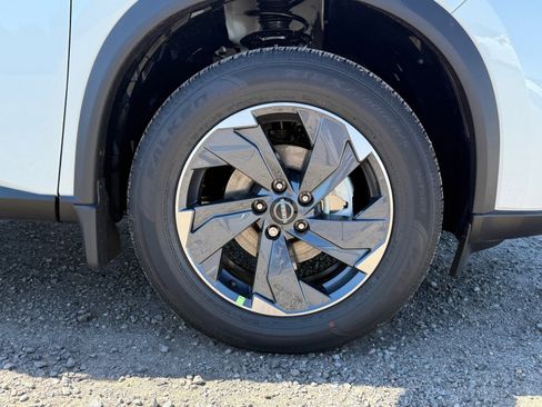 New 2026 Nissan Rogue SV image 10