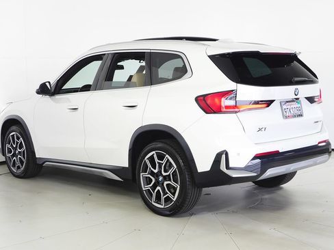 Used 2025 BMW X1 xDrive28i w/ Convenience Package AWD/4WD image 9