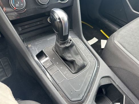 Used 2020 Volkswagen Tiguan S FWD image 26