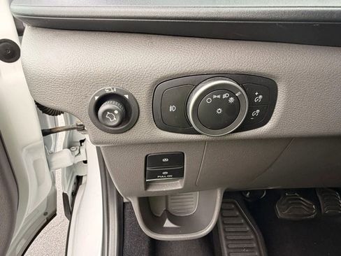 Used 2023 Ford Transit 350 XLT image 18