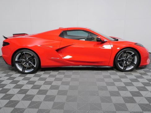 Used 2025 Chevrolet Corvette Z06 RWD image 20